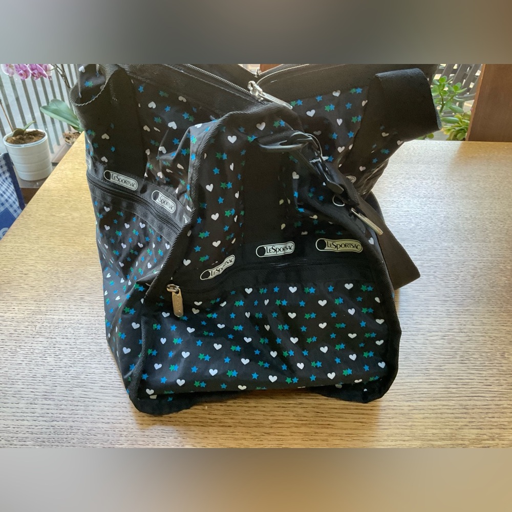 LESPORTSAC Medium Black, Blue and Green Star & Heart Duffel Bag/Weekender - Picture 11 of 11